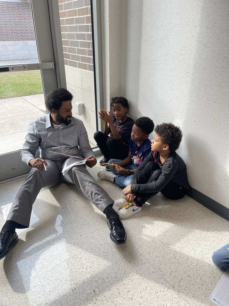 AlexiousFreeman's tweet image. Let’s get into these Team 3 Learning Labs! 2 words..effective &amp;amp; productive! @MathBrains @Mrssmart615 @SandraDoria11 @DrWynneLaToya