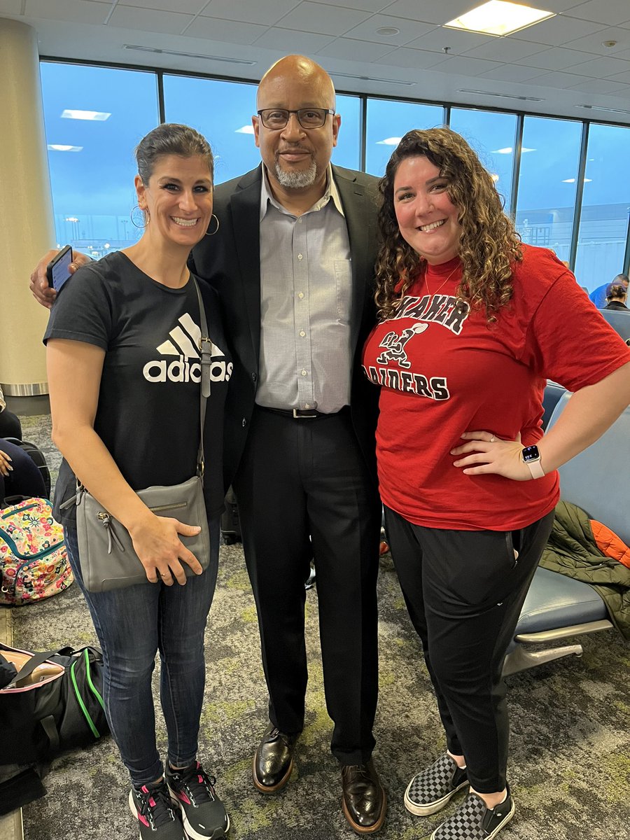 SantoriellaMeek's tweet photo. What an amazing opportunity to speak with Dr. Baruti Kafele while waiting in the airport. His keynote was beyond inspiring! “Equity is meeting your students where there are…as they are.” #LearningFwd22 https://t.co/dyC7F0NJU9
