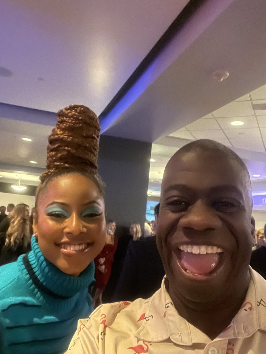 GordonBellamy's tweet image. #TheGameAwards  #BestLive so glad to be back here with our gaming family     #FutureClass winner @abby_sherlock x @sydsogood  #USC #USCGames oh Al Pacino just stopped by