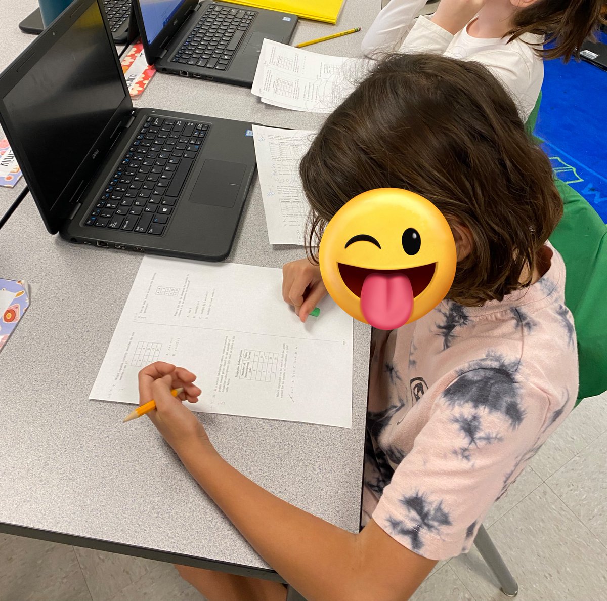 Leighann Whitehead (@leighannwhiteh2) on Twitter photo Ss <a href="/coespelicans/">coespelicans</a> used <a href="/MicrosoftEdge/">Microsoft Edge</a> to get read aloud on differentiated math problems! Game changer for our struggling readers. Thanks <a href="/LumioSocial/">Lumio 💛</a> for helping us deliver instruction and heighten engagement for students! #ocsengage #onslowdlt Ss <a href="/coespelicans/">coespelicans</a> used <a href="/MicrosoftEdge/">Microsoft Edge</a> to get read aloud on differentiated math problems! Game changer for our struggling readers. Thanks <a href="/LumioSocial/">Lumio 💛</a> for helping us deliver instruction and heighten engagement for students! #ocsengage #onslowdlt