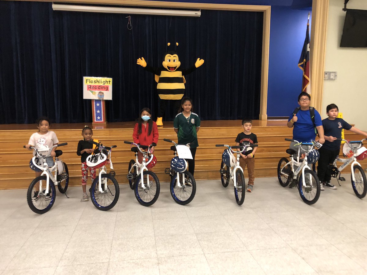 McBee Art with Ms. Zaner tweet media