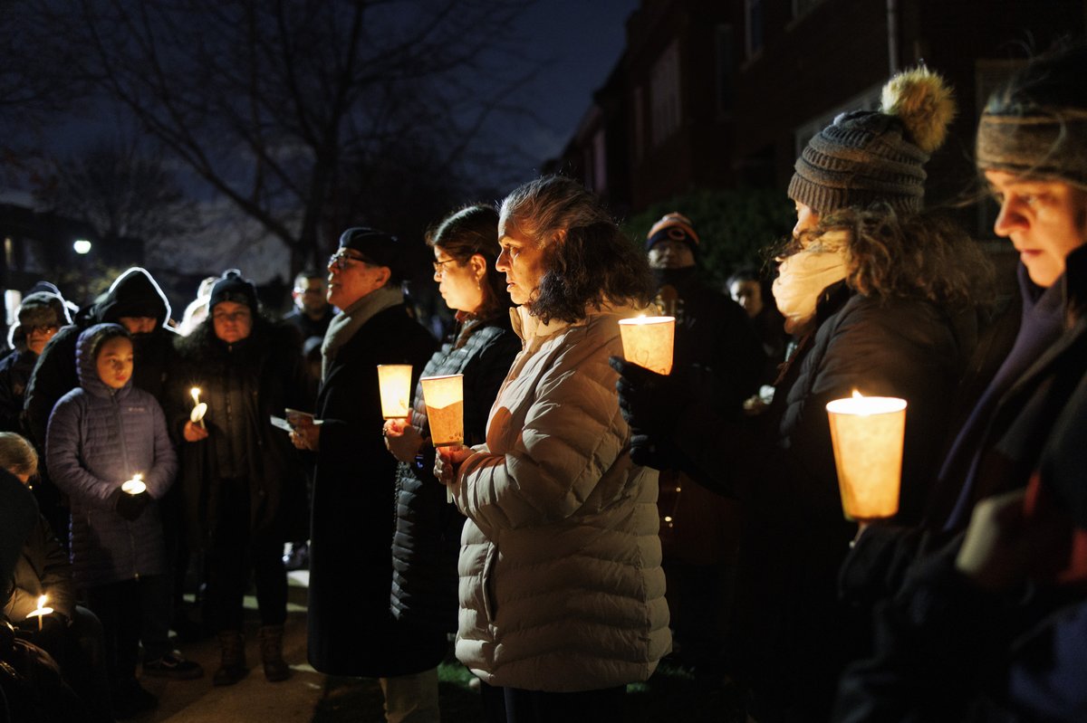 mandophotos's tweet photo. Family, friends, and members of the community attend a vigil for Jose Arevalo, 83, who was found dead after he was reported missing the previous week Thursday evening in Berwyn. The family had pleaded with the public to help find Arevalo, who suffered from Alzheimer’s disease. https://t.co/mgInp4OHD4