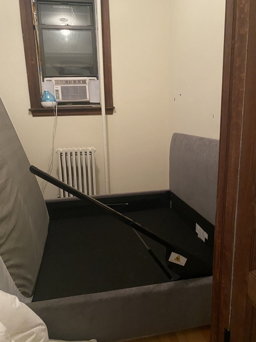 bmchugh22's tweet photo. I shit you not this is how @westelm delivery left my bed after saying the main part didn’t ship and it won’t come until FEBRUARY. https://t.co/2qfJW1xczE