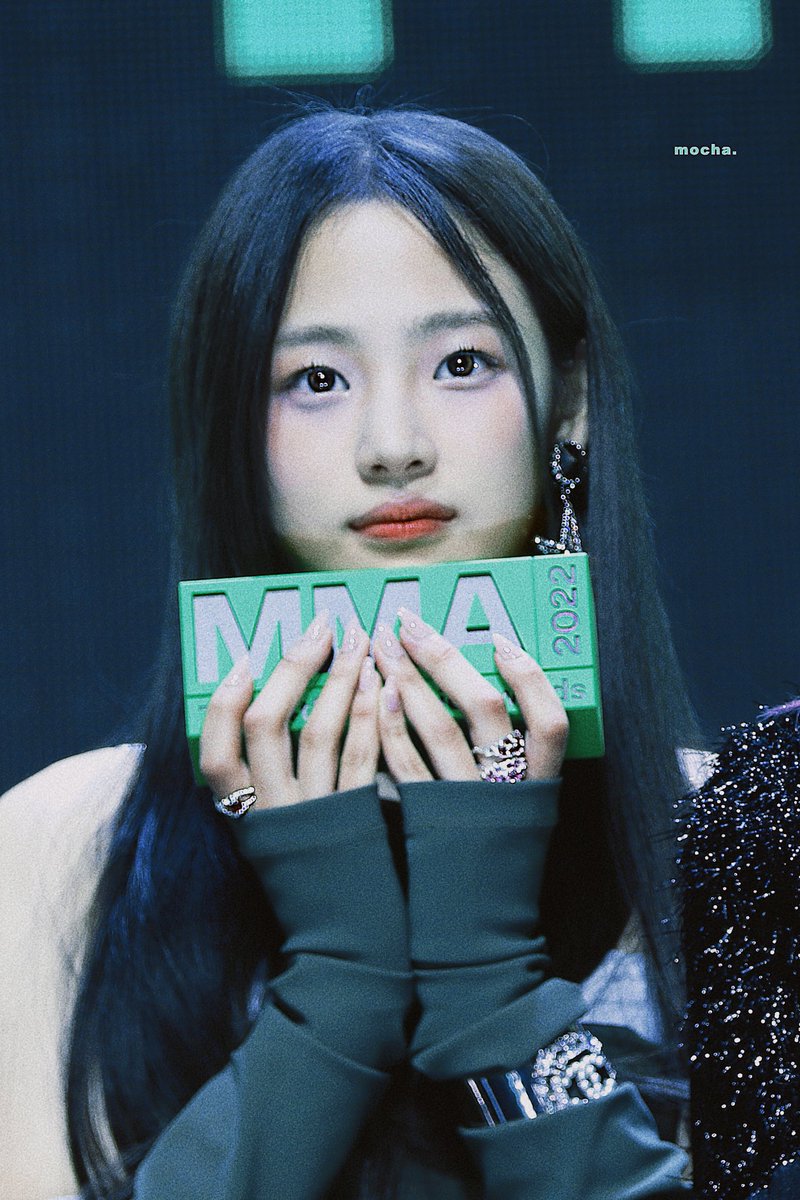 mochawithu's tweet photo. 221126 MMA 뉴진스
💚
#NewJeansAtMMA #NewJeans #뉴진스 
#민지 #minji https://t.co/w4Bhc1UNX1