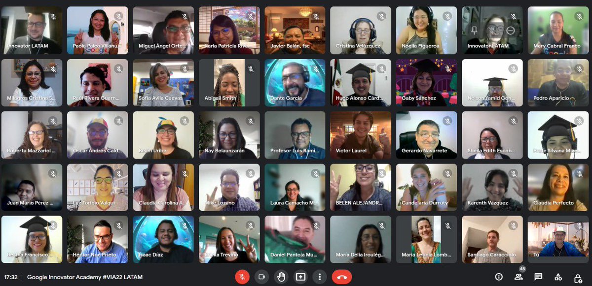 genavarr's tweet photo. Se logró el primer paso de un camino por andar. Innovadores Certificados Google.  Felicidades #Eduexploradores y compañer@s de #VIA22 Oficialmente somos #GoogleEI Gran trabajo el de tod@s.  Agradecimiento especial a @EdithMtz09 nuestra gran Coach. https://t.co/uNLmfecSQz