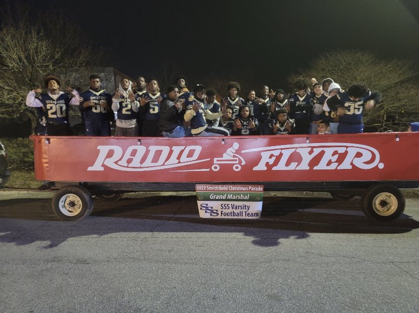 Your Spartan Football team enjoying the 2022 Smithfield Christmas Parade! 🎄🏈