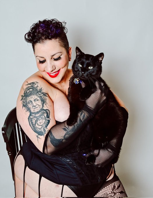 Trial run of my first Twitch live 830est!!! @thegriminator Come chat while I snack. #twitch #bbw #feeder<a class="tags" target="_blank" title="On Twitter" href="/?out=eyJ0eXAiOiJKV1QiLCJhbGciOiJIUzUxMiJ9.eyJpYXQiOjE3MjE0NDA0NzgsImlzcyI6InR3cG9ybnN0YXJzLmNvbSIsIm5iZiI6MTcyMTQ0MDQ3OCwiZXhwIjoxNzUyOTc2NDc4LCJyZWRpcmVjdF91cmwiOiJodHRwczovL3R3aXR0ZXIuY29tL3RoZWdyaW1pbmF0b3IifQ.WnOTbUjSe96wpowv6FLZorVS3vGyhMXsznYGMoanmjG76d94pfNcG-TTuGAIaE8-GDgVouH1FMk7Ox8FsW_vjg">@thegriminator</a><a href="/tag/bbw"class="tags"><span>#bbw</span></a><a href="/tag/twitch"class="tags"><span>#twitch</span></a><a href="/tag/feeder"class="tags"><span>#feeder</span></a>