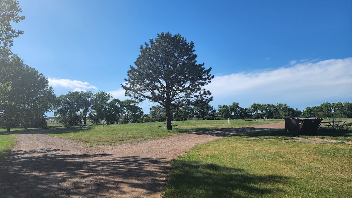 EverydayParks's tweet photo. Bowman Parks and Recreation Butte View Campground
Bowman County, North Dakota
4.4/5 stars (54 ratings)
#BowmanCounty #NorthDakota #parks #nature #outdoors #travel #landscape https://t.co/NYd0iKMk11