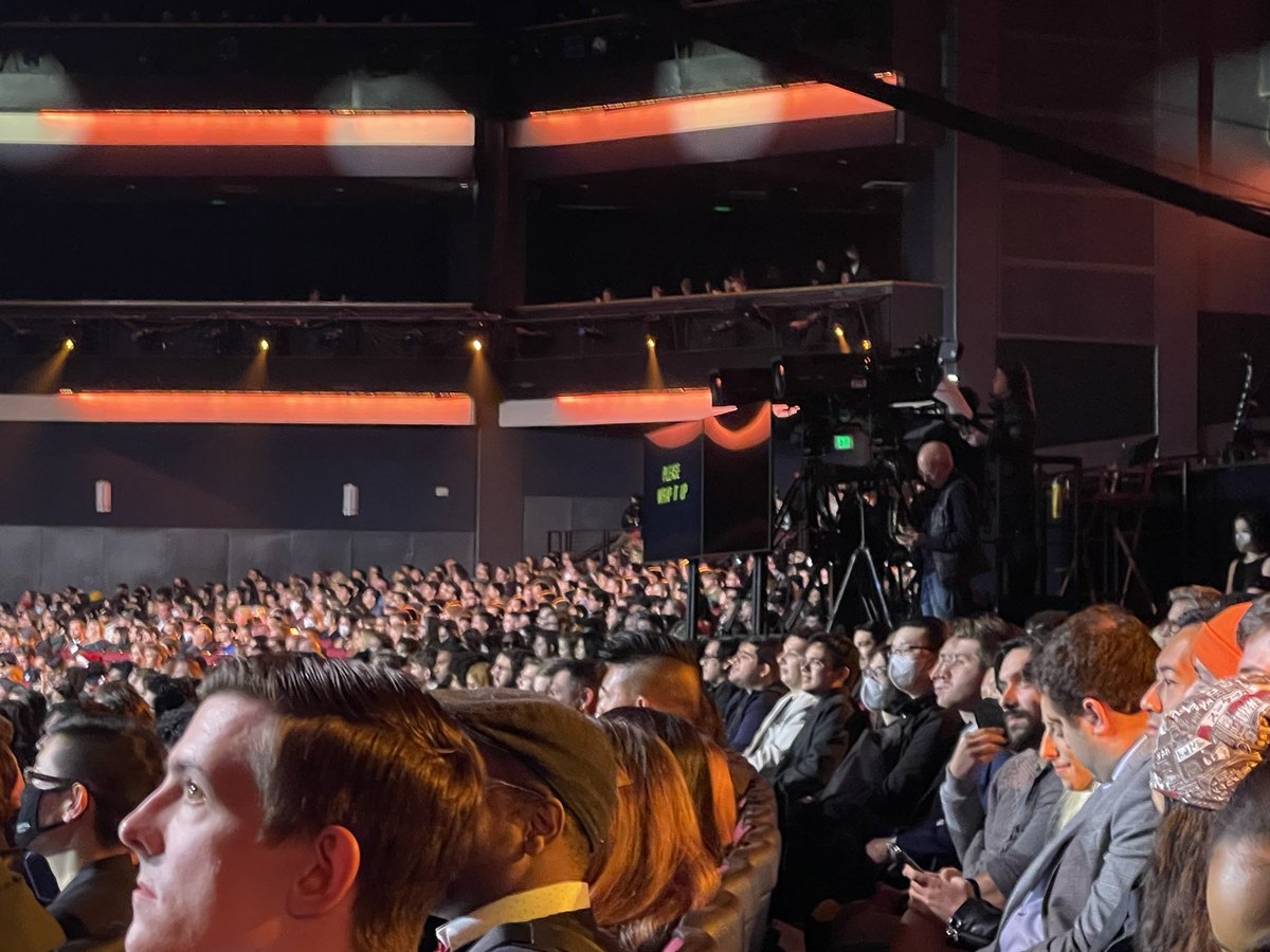 talbeatss's tweet photo. The teleprompter near the end of the Christopher judges speech at #TheGameAwards https://t.co/NHgKgaVq1g