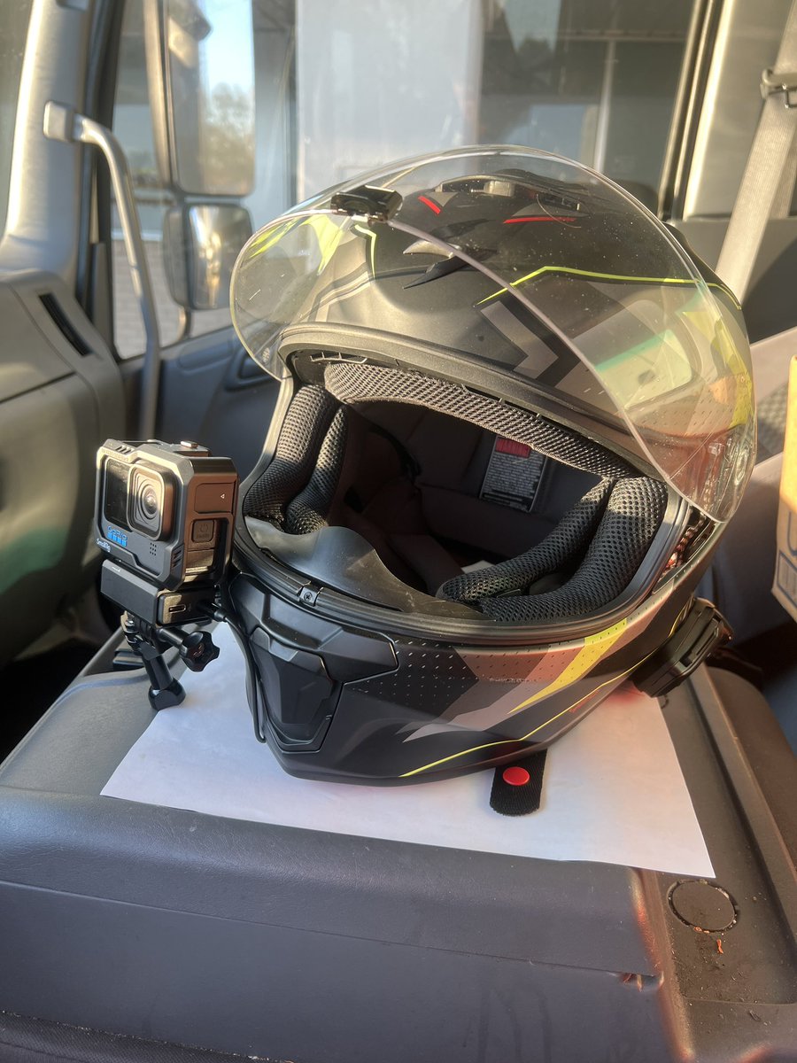 RYPHL_Hexic's tweet photo. Not going to lie, downloading videos off the GoPro takes awhile. But will all be worth it. https://t.co/RYGuuA4gNf