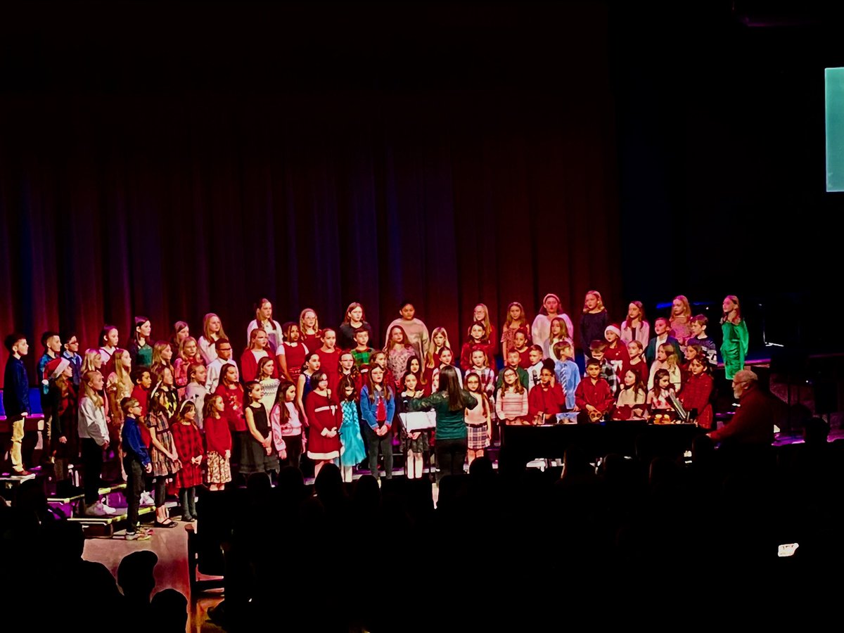 My heart is so full this evening after our McNamara winter concert! These kids have dedicated their focus and beautiful voices to their music this season and it SHOWS! So beyond proud of all my McNamara bees! #bvillesings #bvillemusic <a href="/BCSDBEES/">Baldwinsville CSD</a>