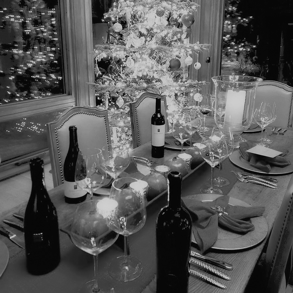 This holiday set the table with wines that embody elegance & timelessness. Whether you enjoy Bordeaux, Burgundian, or Spanish varietals, our collective has the perfect wine for you to enjoy! @AOwinery @TolosaWinery @PerinetWinery