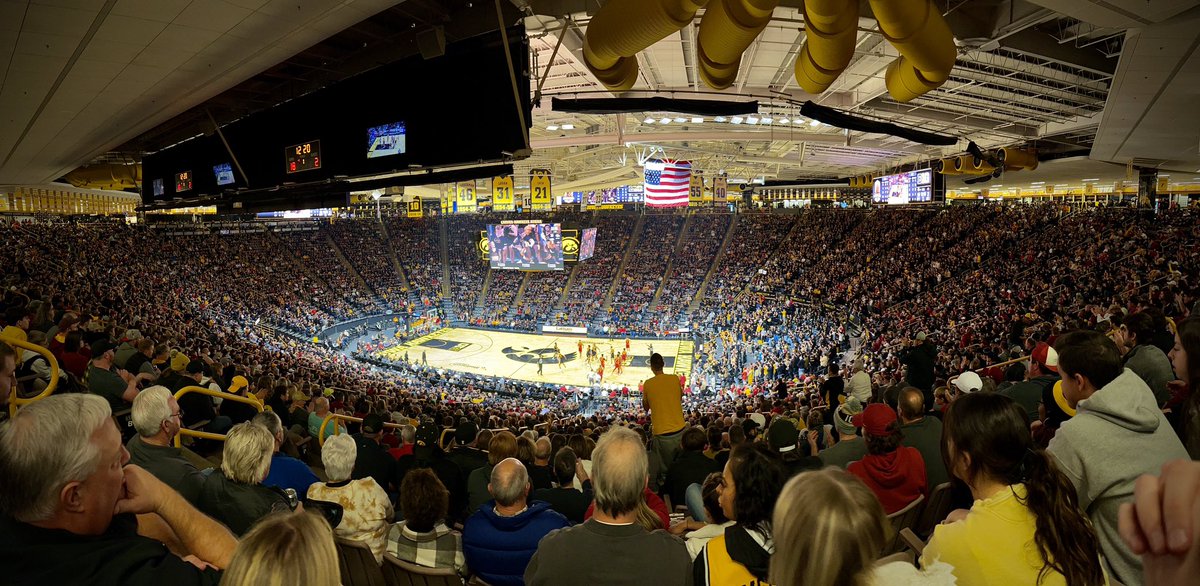 Chris Barragy On Twitter Carver Hawkeye Arena For Tonight Iowa Vs chris-barragy-on-twitter-carver-hawkeye-arena-for-tonight-iowa-vs