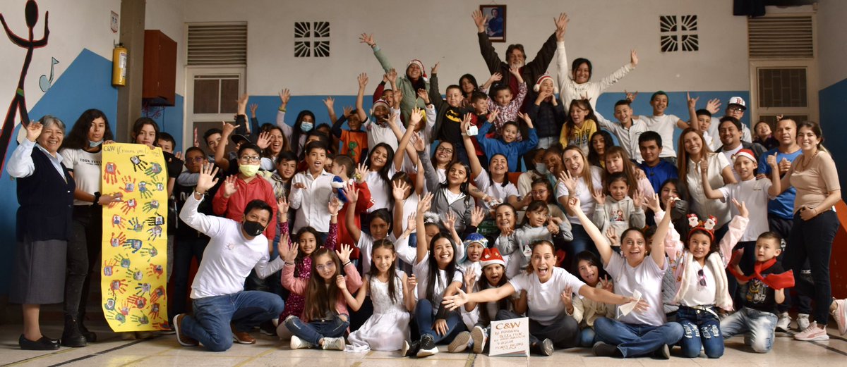 clau_ellen's tweet photo. Estoy encantada de celebrar nuestra tercera Semana de la Misión de #libertylatin 2022 y honrada de estar con nuestros empleados de #CWBusiness #Colombia #SomosLLA https://t.co/Sv1Zl2djCK