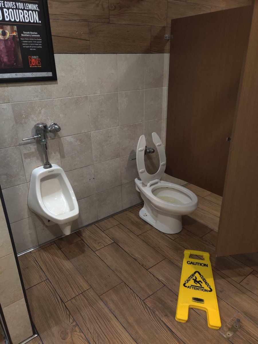 LabnoFrank's tweet image. Only in Florida