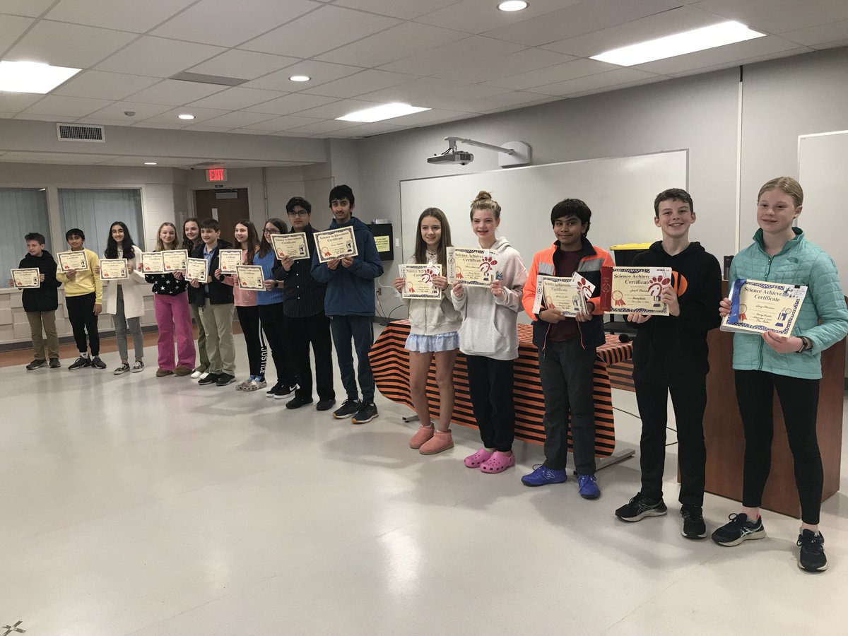 Orange_Schools's tweet photo. 19 BMS students presented at the annual Science Fair. 1st Place: Lucy Chaisson; 2nd: Joseph Chaisson; 3rd place tie: Sophia Klein/Grace Breininger &amp; 6th grader Siddharth Sah. Honorable Mention: Jenna Abounader, Dylan Konover, Breanna Lemus, &amp; Finnegan Sheets. Congrats to all! https://t.co/RjmH4s9AFx