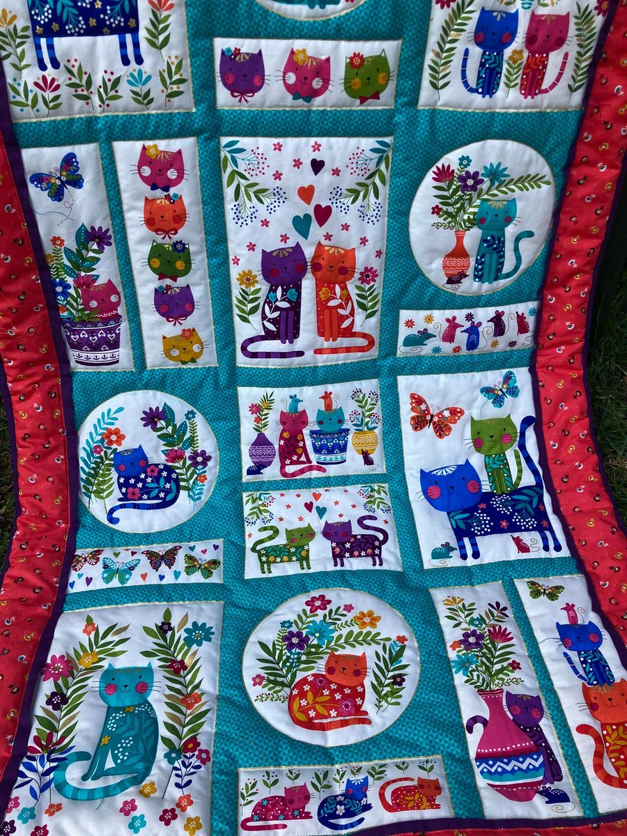 QuiltsforDreams's tweet photo. Excited to share the latest addition to my #etsy shop: handmade quilted throw with colourful cats, lap blanket, quilted onto soft fleece, handmade quilt, gift for her, quilted blanket, quilt https://t.co/YFb3Wa9mb4 #polyester #handmadequilt #quiltedthrow #carehomegift https://t.co/U4WSd15x1H