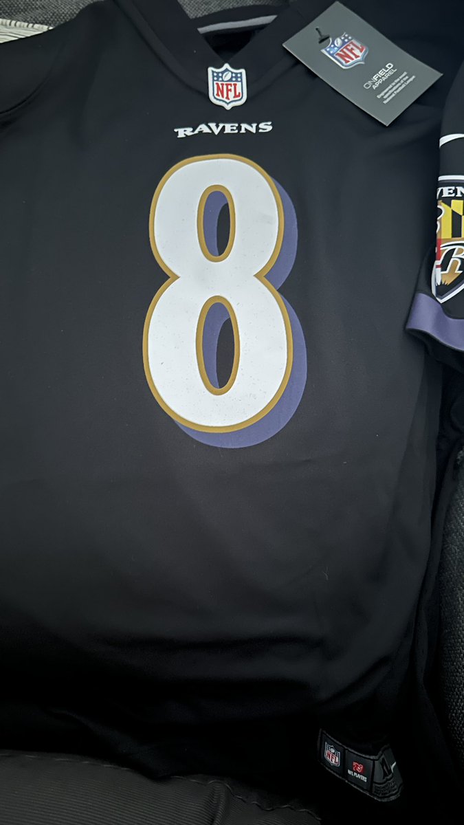 TJSmithSocial's tweet photo. My son will be THRILLED! Scored his fav, a new @Lj_era8 for Christmas. I would be grateful if QB1 could stop through our secret location for @JimmysSeafood #FamousFund Shrimp and Gifts next week where over 100 Baltimore area youth will be surprised w/ an amazing event. https://t.co/rb00j9qHrX