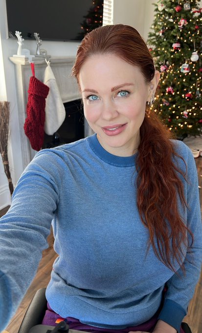 A zoom afternoon at home 🎄🎙 https://t.co/hnLFACH0oh<a href="/tag/otd"class="tags"><span>#otd</span></a><a href="/tag/xbiz"class="tags"><span>#xbiz</span></a><a href="/tag/avn"class="tags"><span>#avn</span></a>