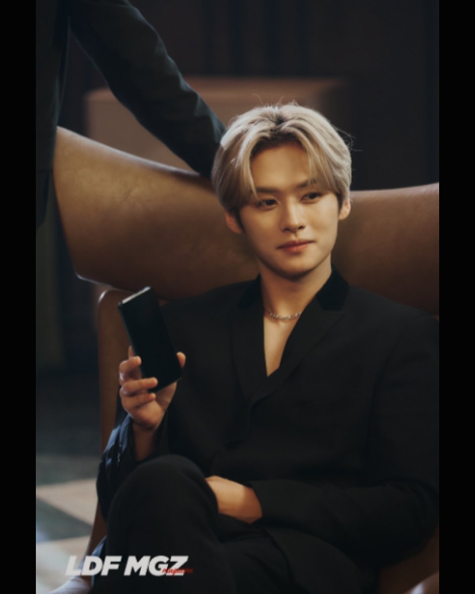 143staa's tweet photo. Les presentó al ser más amable, hermoso, gracioso.  Lee know siempre me ah parecido alguien muy amable y fuerte mentalmente. Lee know best boy 💖
#ThankfulForLeeKnow
#RESPECTLeeKnow
#JYPProtectSKZ 
#LoveLeeKnow https://t.co/UKJNGL1ffn