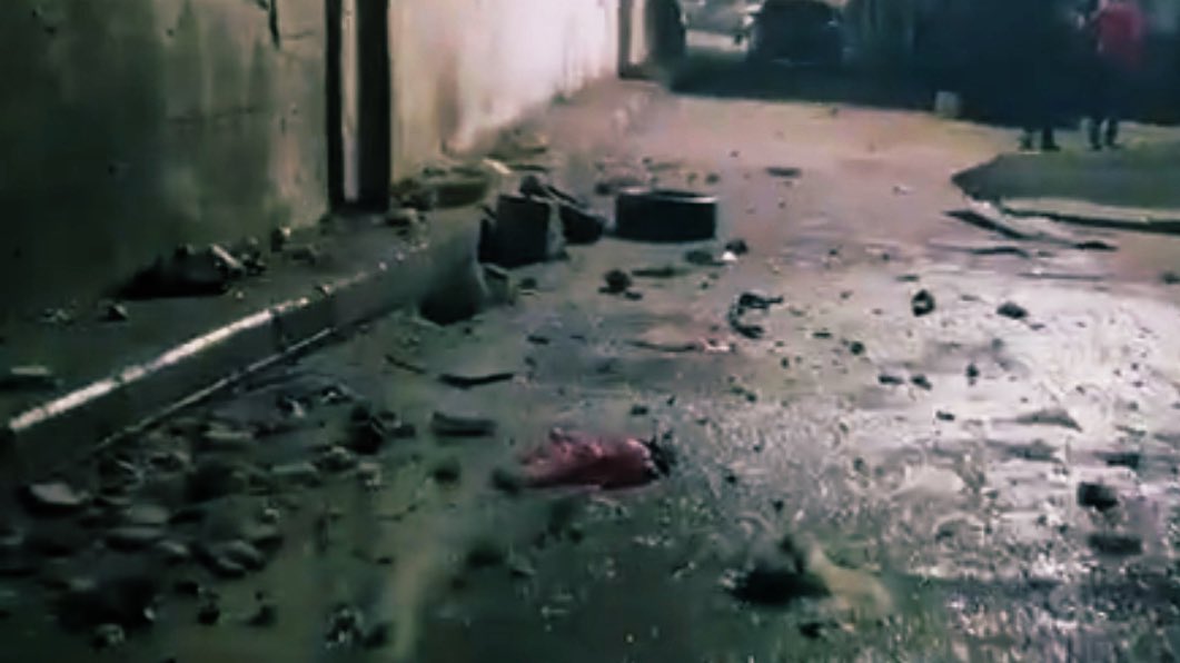 ytirawi's tweet photo. #Investigative_thread: 
Operation “martyrs’ revenge”

Interesting details about Jenin incursion last night: 

• Israeli special forces raided the house of our PASF officer Bajed Abokayed، who is serving intelligence services. 

• Jenin gunmen at the scene exposed ISF forces. https://t.co/8A4w2JwxXa