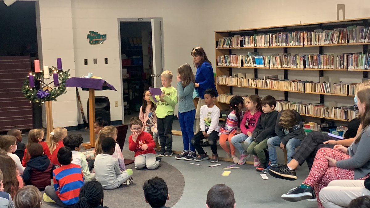 amavesedu's tweet photo. Our class reading at our Advent Liturgy today ❤️ https://t.co/TN167QHKnS