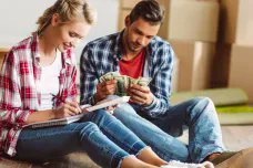 WealthWaveCC1's tweet photo. Ironically, while money issues affect nearly every aspect of human relationship, people often struggle talking to their partners about #financial matters. #Stocks #Money #Finances #FinancialAdvice #FinancialProfessional #MoneyMatters #WealthWaveCC https://t.co/fhDYRttb8C https://t.co/4WuOZybzq3