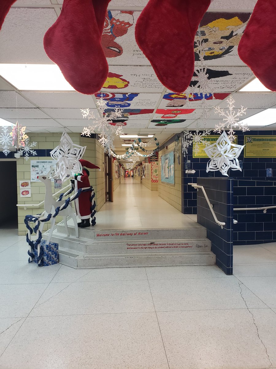 pcal1028's tweet photo. Our school is definitely #festive Students are feeling the love and starting their day with a smile for sure! #lifeinthelibrary #feelingfestive https://t.co/gfjbWe2zqA
