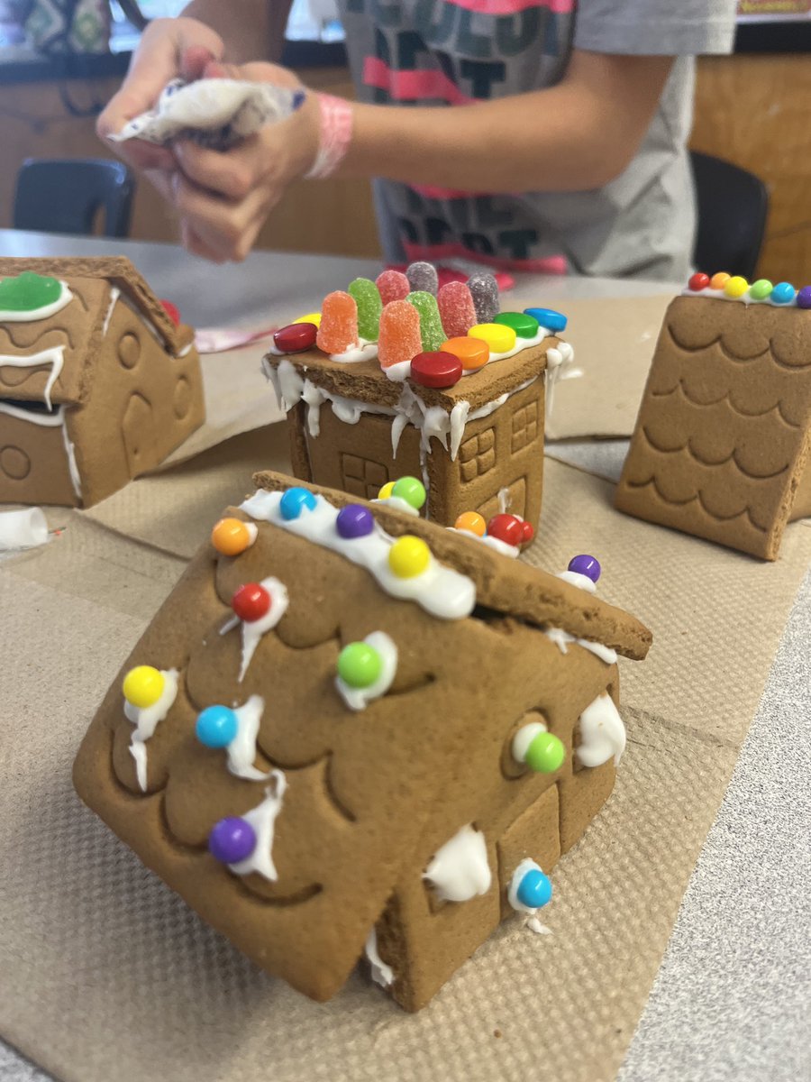 TecumsehPS's tweet image. Slay Squad is delicious!