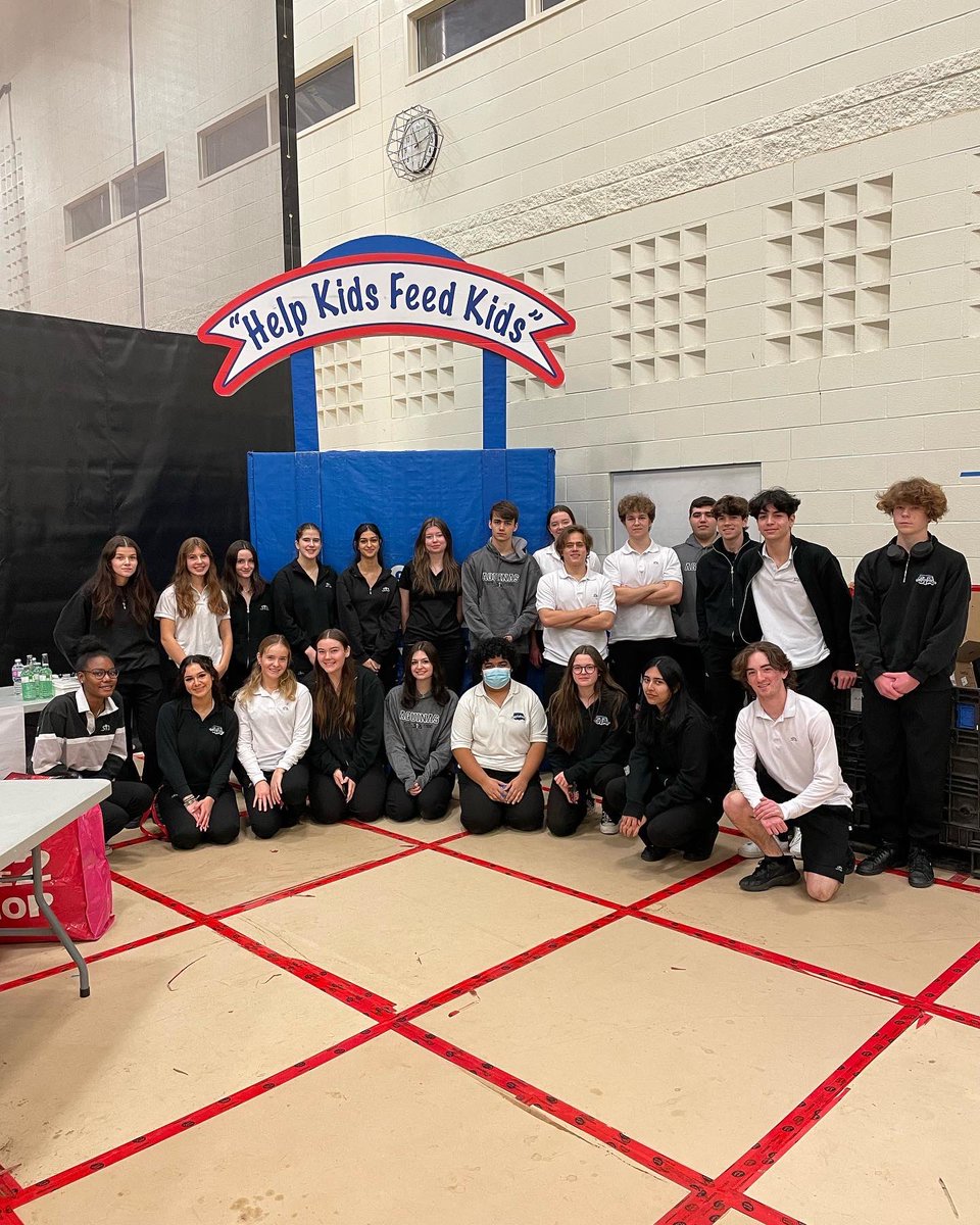 STAOakville's tweet photo. Hey Raiders! Thank you so much for your efforts in bringing in food donations for The Gift of Giving Back. As a school, we collected 2626.4 lbs of food! With the average cost of 1 pound of food being approximately $3.21, that is equivalent to $8109.50 worth of donations!! https://t.co/WByyzmr3Q8