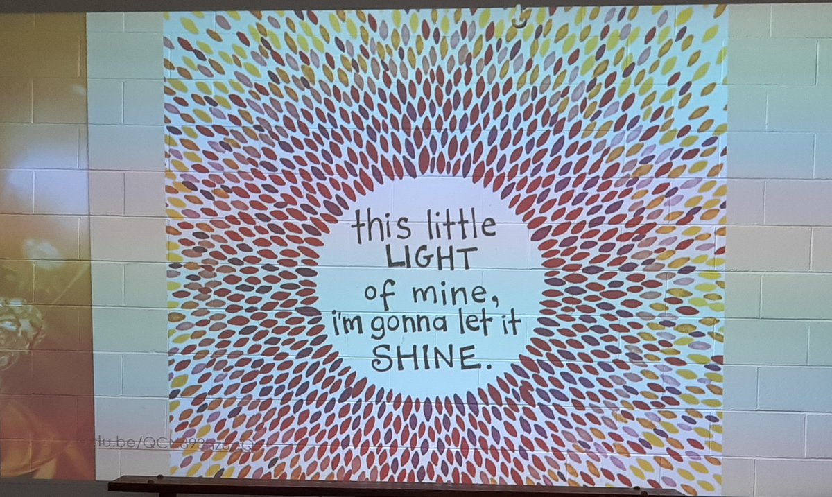 SacredHRoscrea's tweet photo. We joined our fellow European Sacred Heart schools in lighting candles &amp; praying for peace today. At assembly, marking the Feast of the Immaculate Conception we wore white or yellow to brighten the Winter darkness. Better to light a candle 🕯#WeareSacredHeart https://t.co/kVFDbYmMa9