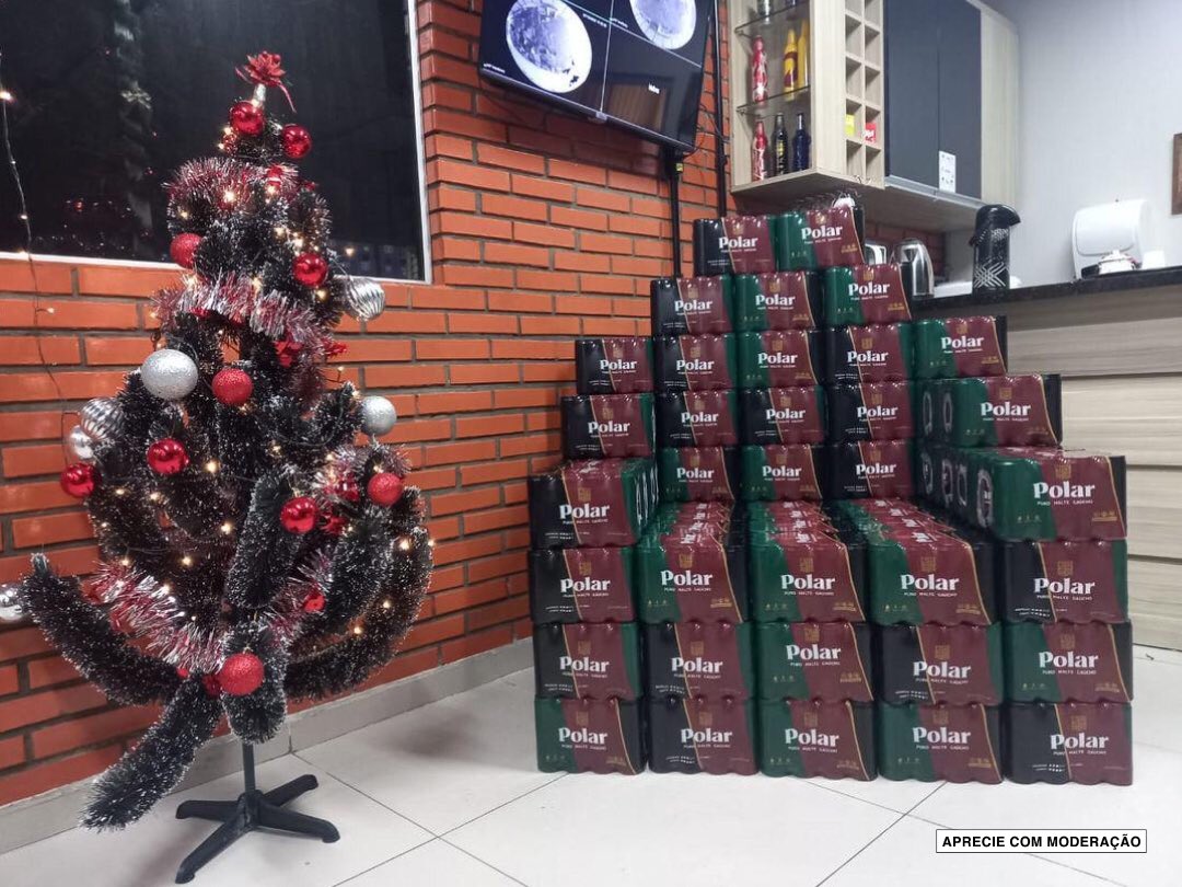 A poltrona que o meu natal merece 🎄😅🍻 #BebaComModeração