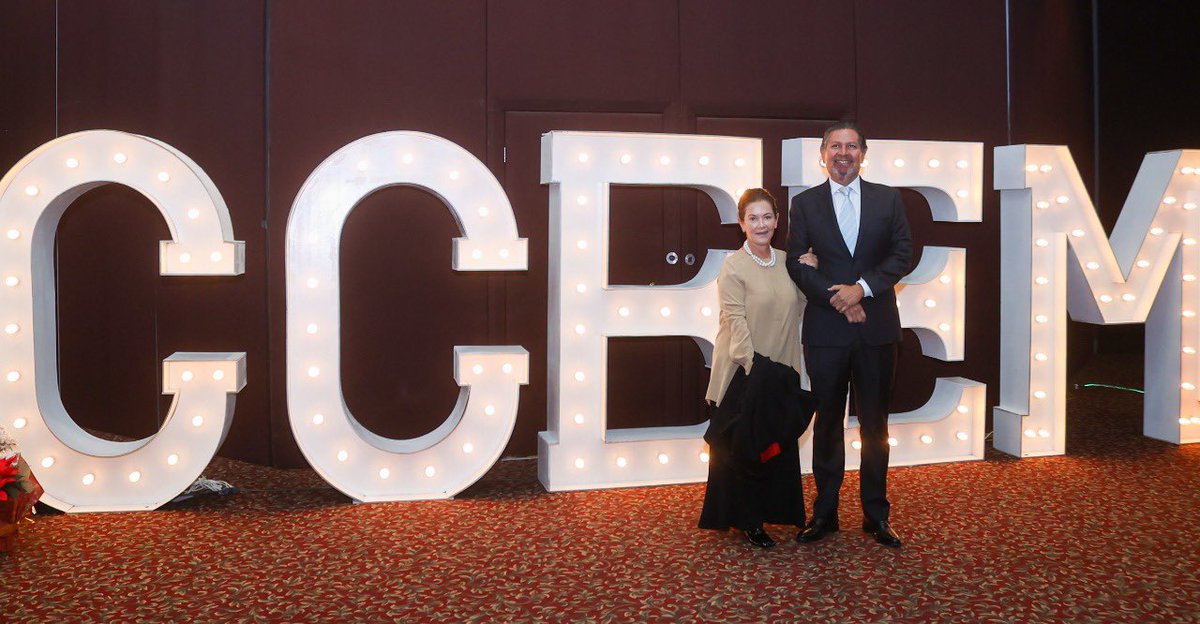 JavierCedenoS's tweet photo. Celebramos este fin de año en compañía de amigas y amigos del @cceemich funcionarios de los tres niveles de Gobierno, diputados y organismos empresariales.

Fue una gran noche donde pudimos refrendar nuestros lazos de amistad y compañerismo. 🫱🏼‍🫲🏽 https://t.co/Rc2sO2rjF5