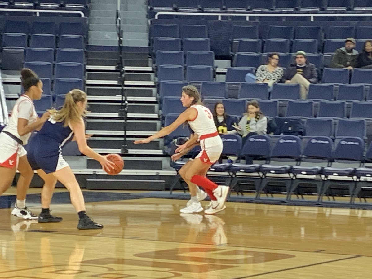 smitly74's tweet photo. GH GBBALL 3rd quarter action https://t.co/XsWxjX5fKz