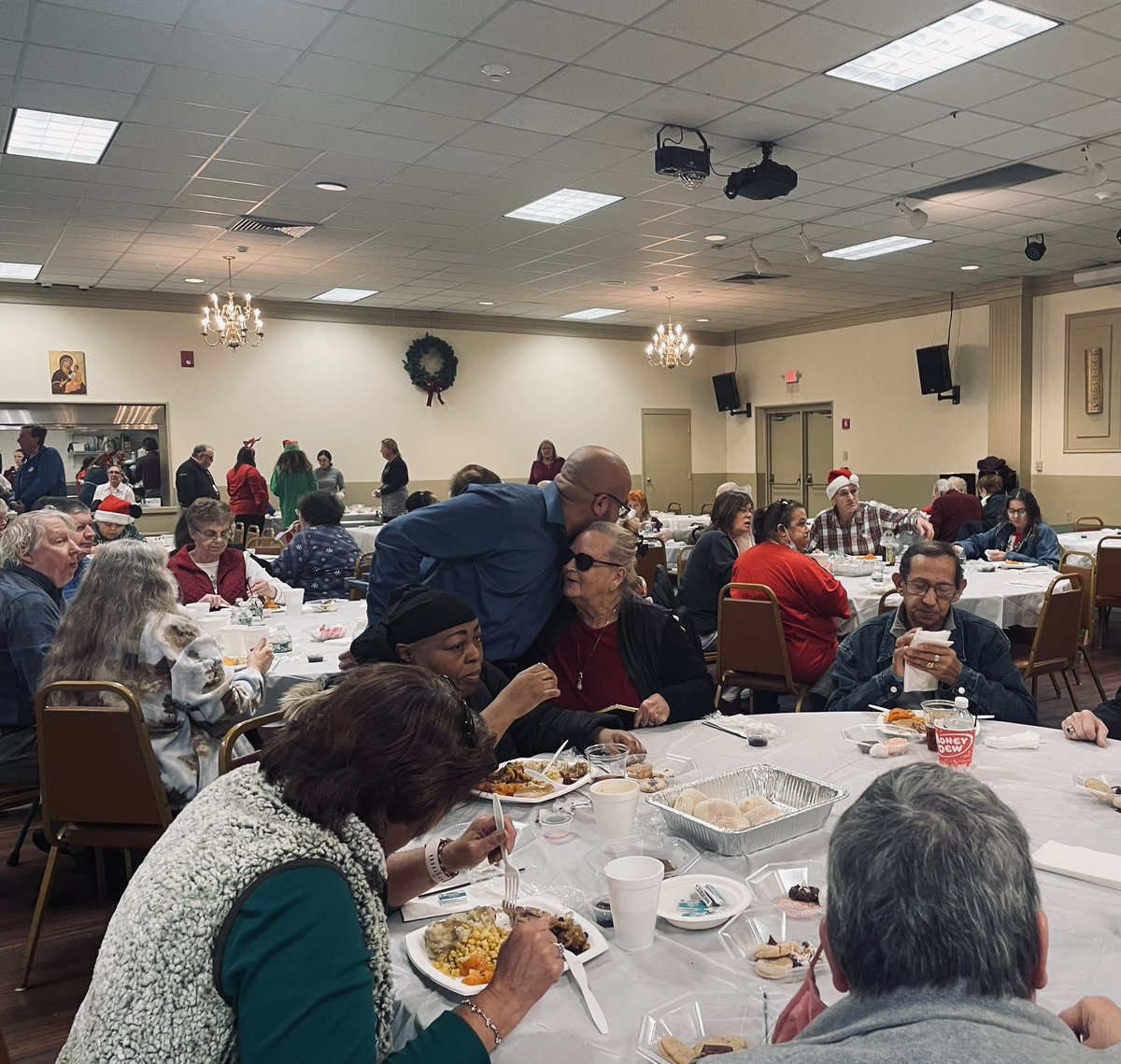 CityofPawtucket's tweet photo. Happy Holidays! 🎄 @SenWhitehouse @RobertoHMoreno https://t.co/MhfiN08gjw