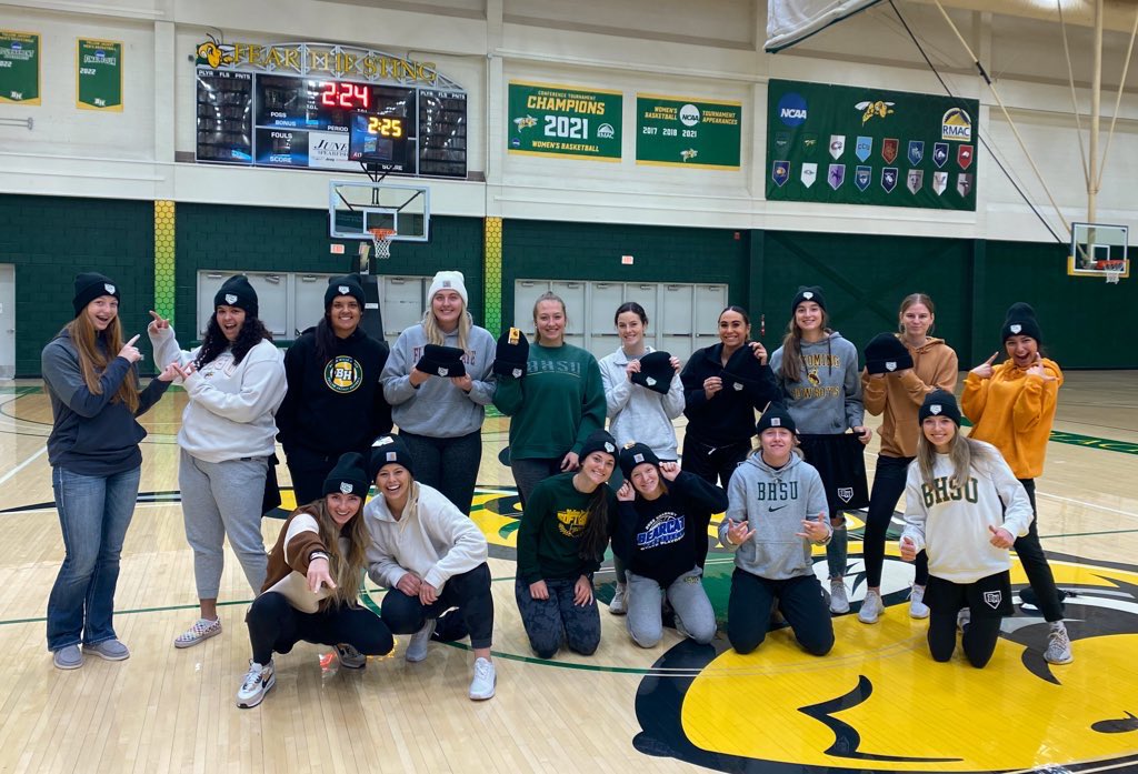 A great time for a “MOMENT” ✨

We want to send a big Thank You all the way to Alaska to the Ogee Family &amp; Darlene DeVera for providing warmth in the form of team beanies! 

#GrowingTogether🔰