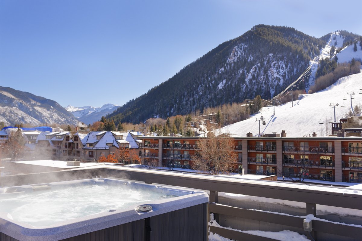 AspenLodging's tweet photo. The best hot tub in #Aspen? Many of our annual guests think so!
Discover the Independence Square, Aspen's only hotel on the downtown walking mall. 
Learn more at https://t.co/SImNmzfBfK. https://t.co/U4ZVJKMvJs