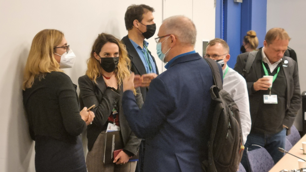 MoE_CZ's tweet photo. Czech EU Presidency are negotiating with a number of partners at #COP15. Today with NGOs that have an interest in a number of topics in the GBF. For example, how to integrate biodiveristy conservation into government policies and private business. #CZPRES #ForNature https://t.co/gmQgqG6ZLF