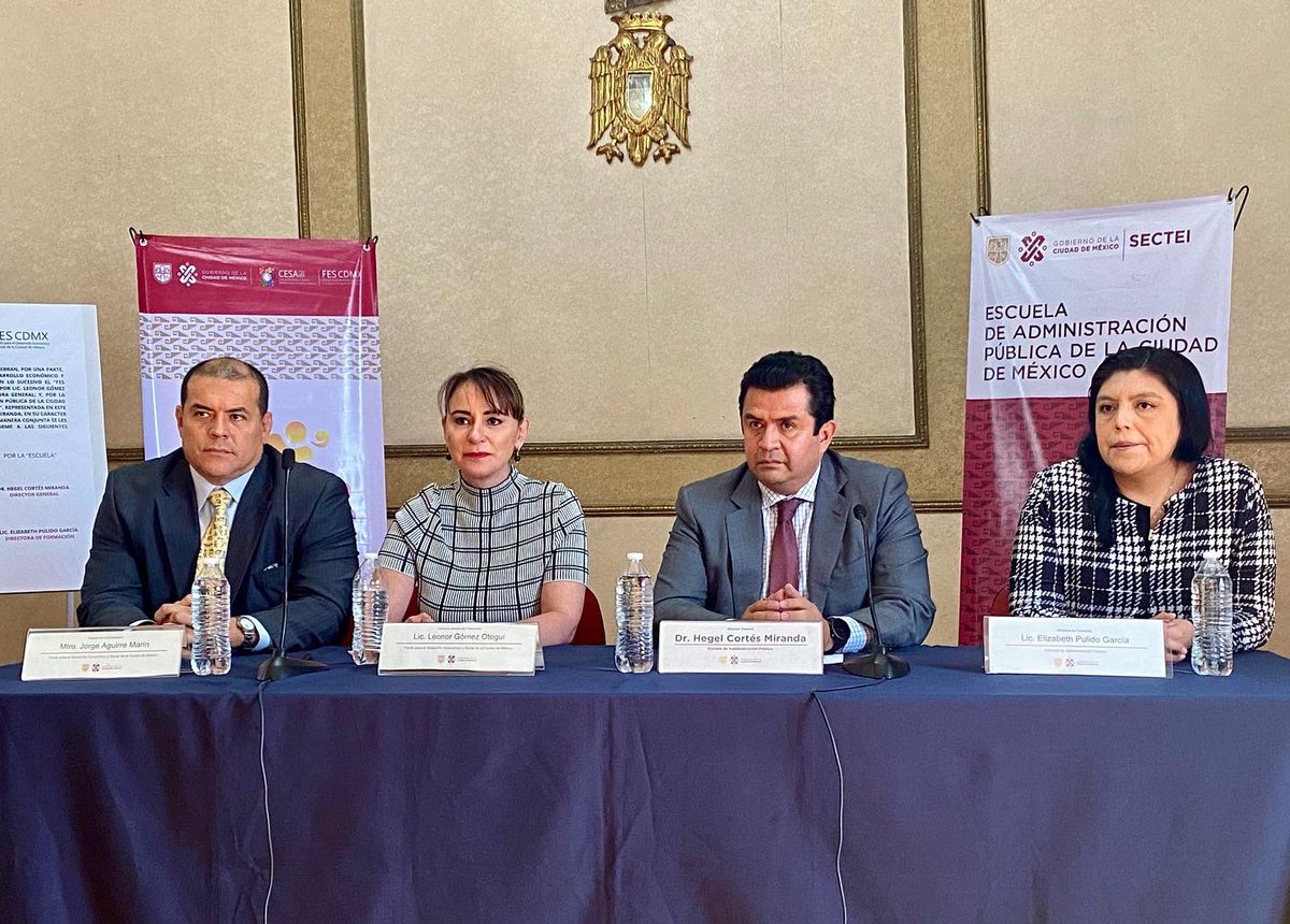 eap_cdmxoficial's tweet photo. Llevamos a cabo la firma del convenio de colaboración entre el #FESCDMX y la #EAP, mismo que tiene por objeto la capacitación y profesionalización de las personas servidoras públicas adscritas al Fondo para el Desarrollo Económico y Social de la Ciudad de México. https://t.co/4GGhfcMHxf