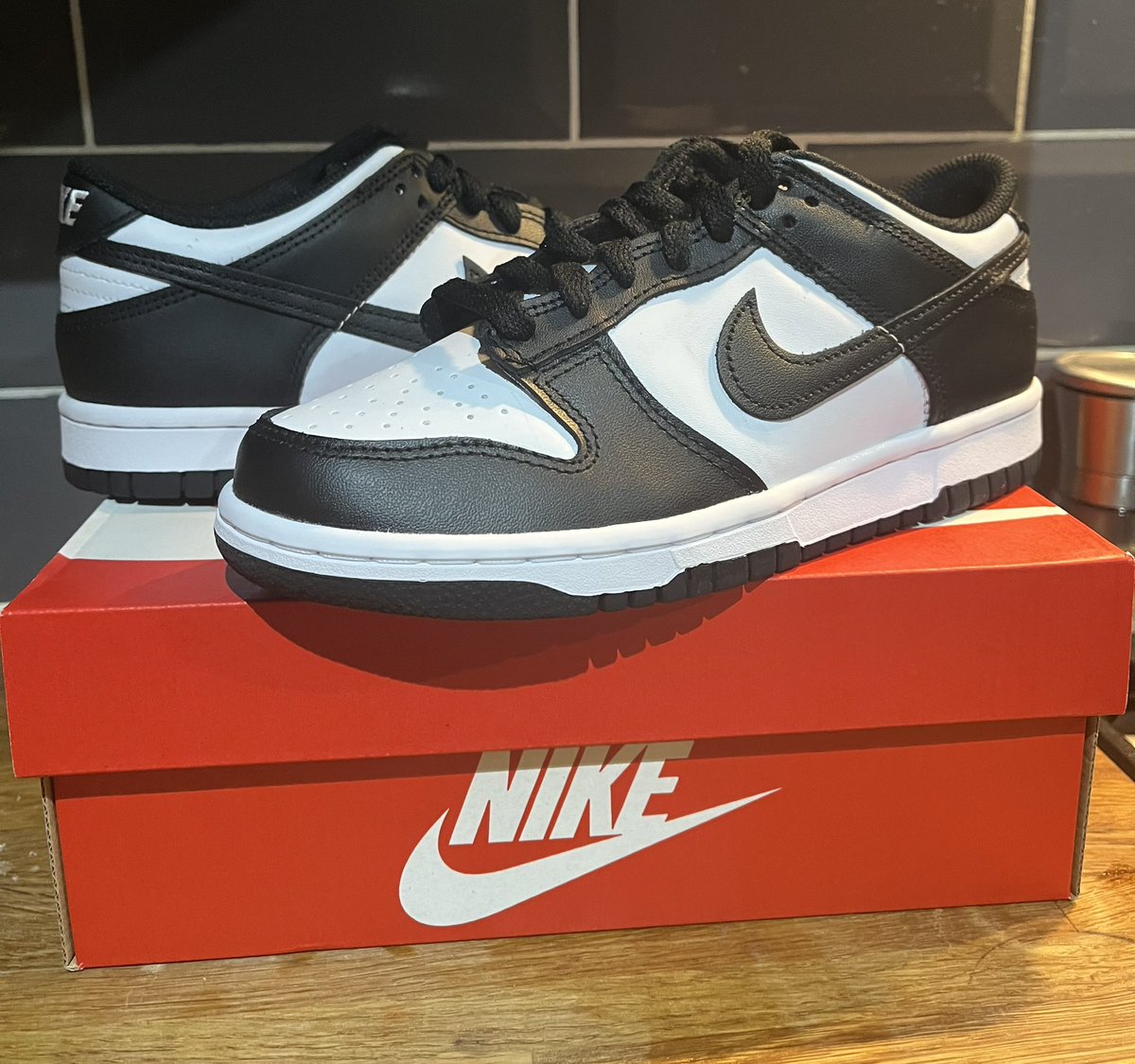 legendgks's tweet photo. PANDA DUNKS🐼
Can Source in Any Size 🚀
Dm to Buy 💸
#pandadunks https://t.co/gn1mFqmhOR