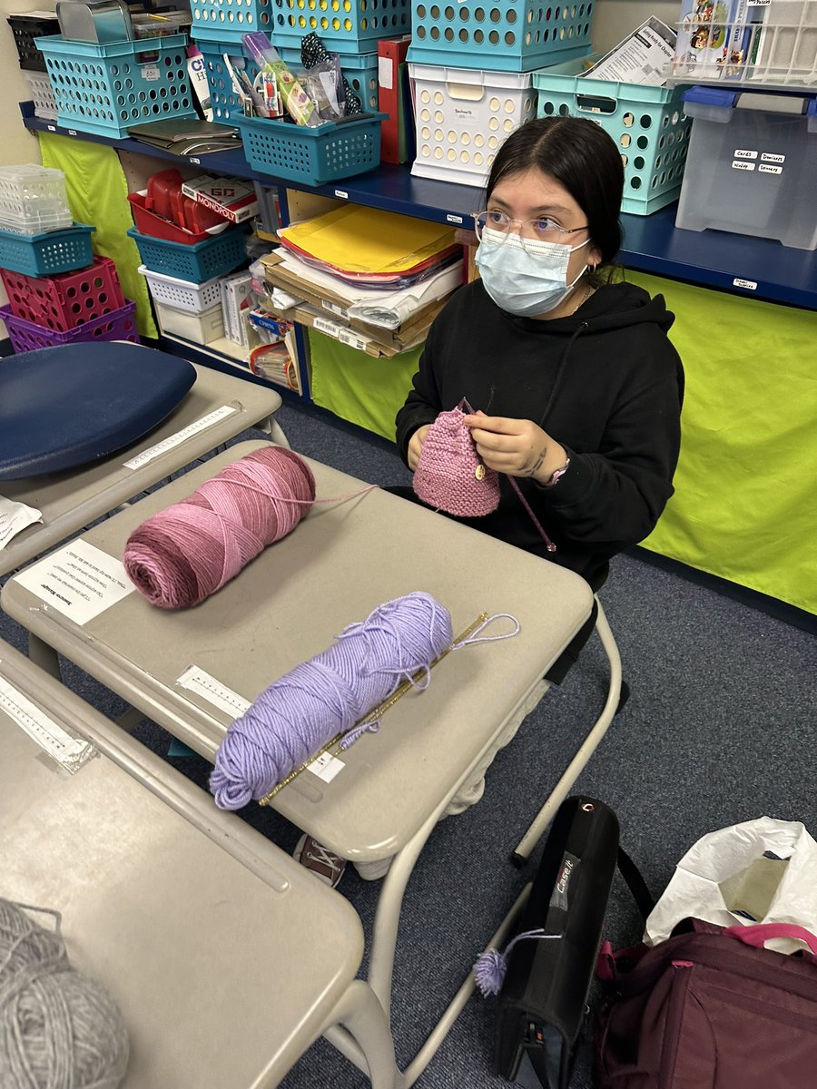 Dropped in on the Sticks, Hooks, &amp; Yarn club to add a few stitches to my own project. What a delightful group! #WeAreD34 <a href="/AtteaSchool/">Attea Middle School</a>