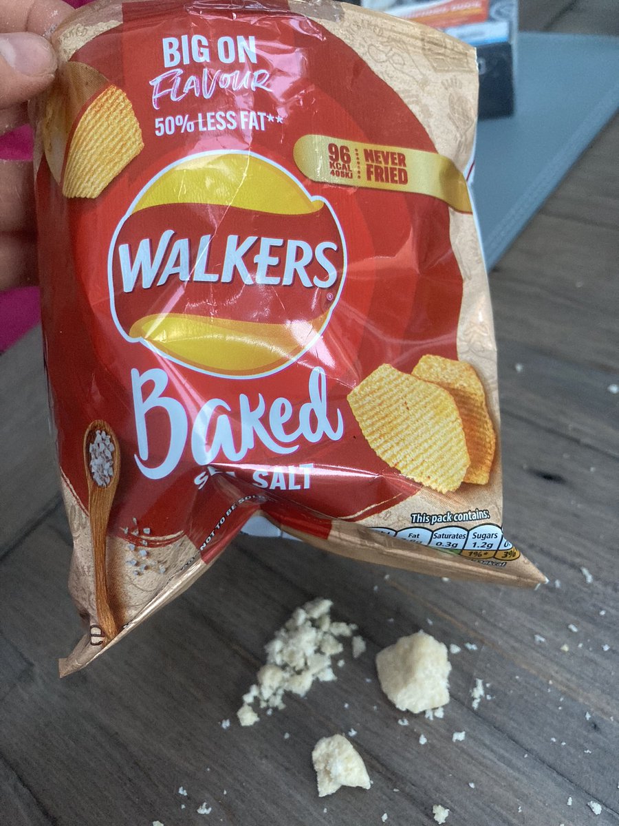 KellyMayyy's tweet photo. @walkers_crisps 
Please explain why my toddler had a packet of baked crisps (healthier option) and there was a lump/rock of salt? For someone who can’t have a lot of salt this is a huge concern! How did this pass trading standards, shocked!! https://t.co/Dk0ijwvAHv