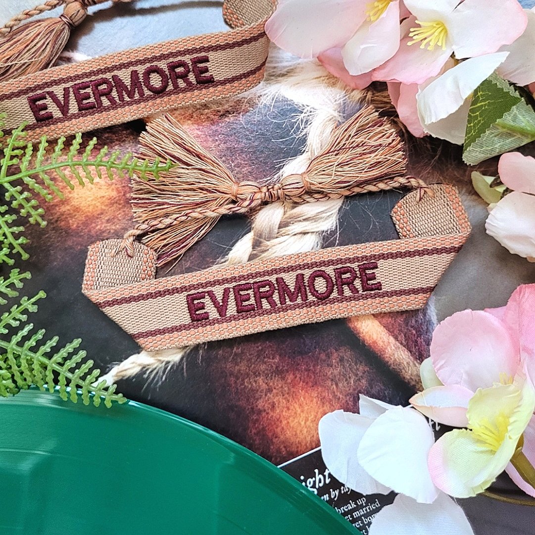 gemmarosepins's tweet photo. Evemore Friendship Bracelets
Now Available https://t.co/r1B7P3OXAU