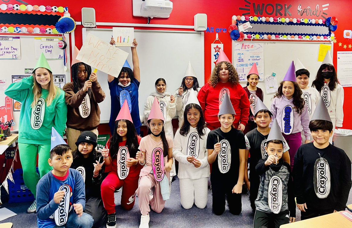 cynthiaslindsay's tweet photo. #12DaysBeforeBreakFun in Mrs. @callie_freem Fifth Grade Classroom as they celebrated #FavoriteBookCharacter ๐ We LOVE that her SED Educator, Ms. McCarthy & all her students participated! ๐คฉ #TheDayTheCrayonsQuit ๐๏ธ @PWCSNews @NeabscoPrincip1 @blevecchi https://t.co/us2faeMHhB