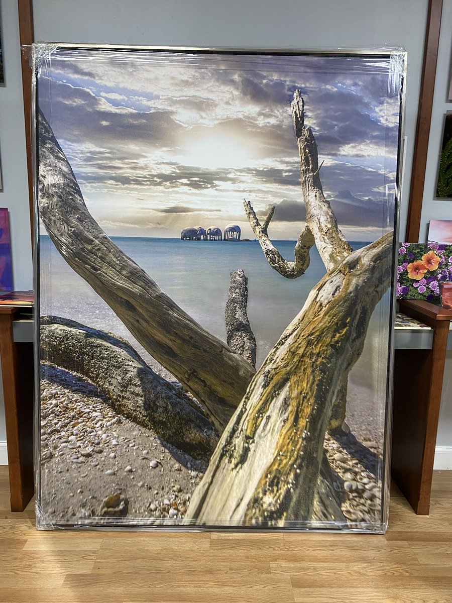 joeywaves's tweet photo. A 58x78 canvas of the Dome Homes just finished for a client in Naples #naplesflorida #marcoisland #art #naplesart #florida https://t.co/UFXJjOHLZU