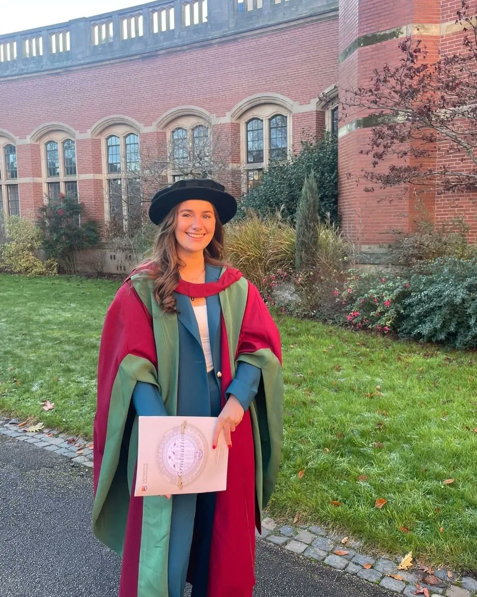 OrlaConway_'s tweet photo. The end of an era, thanks for an extremely interesting 3.5 years  @UoBChemistry 

#azetidinesAREreal https://t.co/LhesFaPSlh