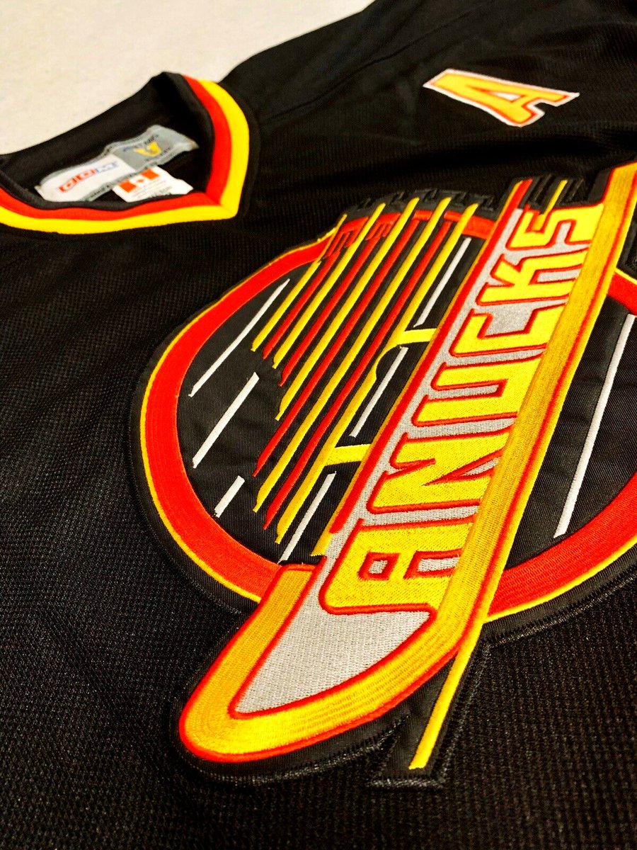 CannonsAndCo's tweet photo. The Russian Rocket 'Black Skate' sweater now available for the holidays

2 Day Shipping on all domestic purchases

https://t.co/zrpMpDYcS9

С рождеством Христовым🎄 #Canucks https://t.co/SEf0HaNpmi