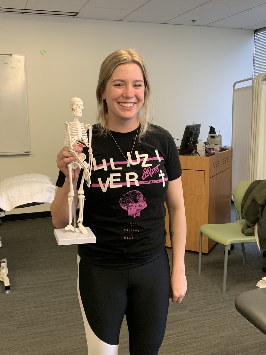 First ever Skemmy awards handed out today for the ortho student who played the best patient over the course off the semester in lab! 👏🏻👏🏻<a href="/MarymountPT/">Marymount PT</a>