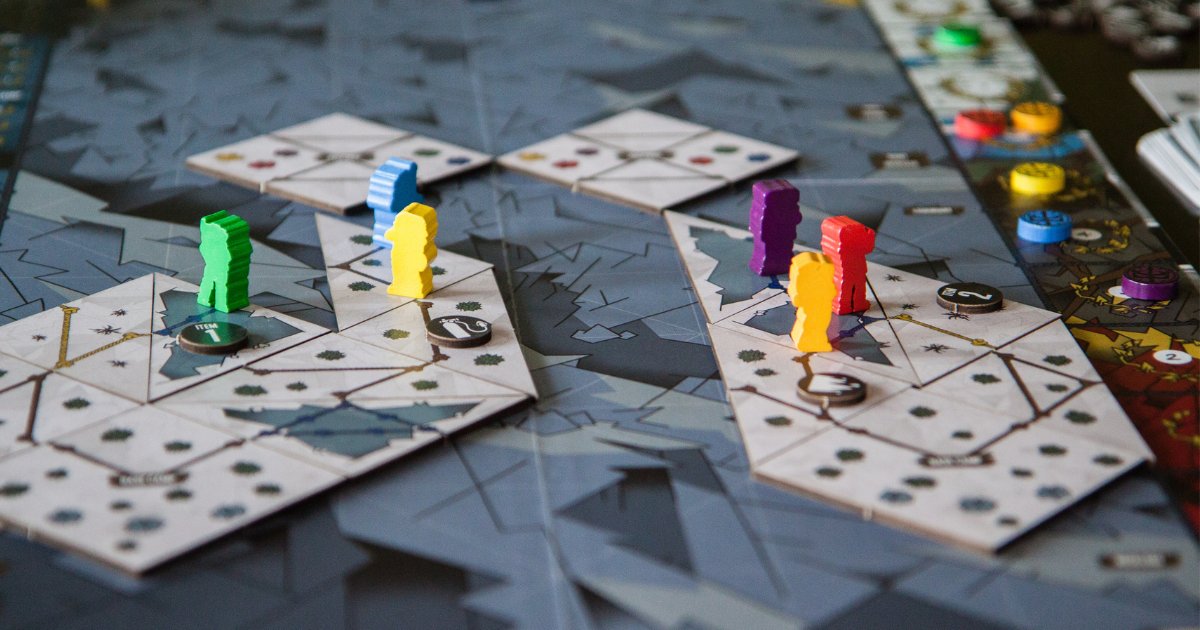 Have you played Summit with the Yeti and Teams expansions? Did you know we're introducing a new expansion called Sanity, which introduces hypothermia and a focus network to the game? 

Late pledges for Summit Sanity + the BIG BOX are still open! ❄️

ow.ly/8Suq50LYP3c