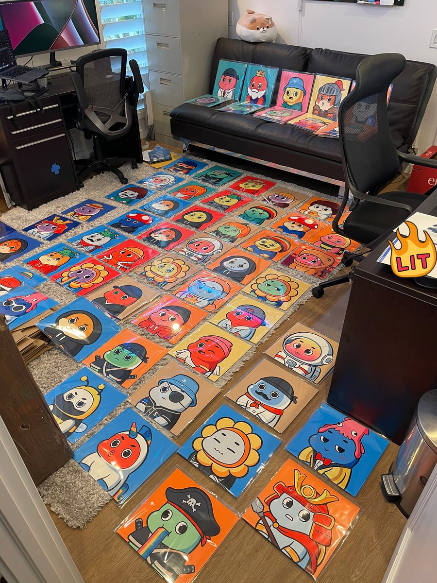 BentoBoiNFT's tweet photo. Metal prints are packed and ready to be shipped! 

Make sure to check your mail soon @SquishySquadNFT 👀❤️ https://t.co/tJuT54lS9g